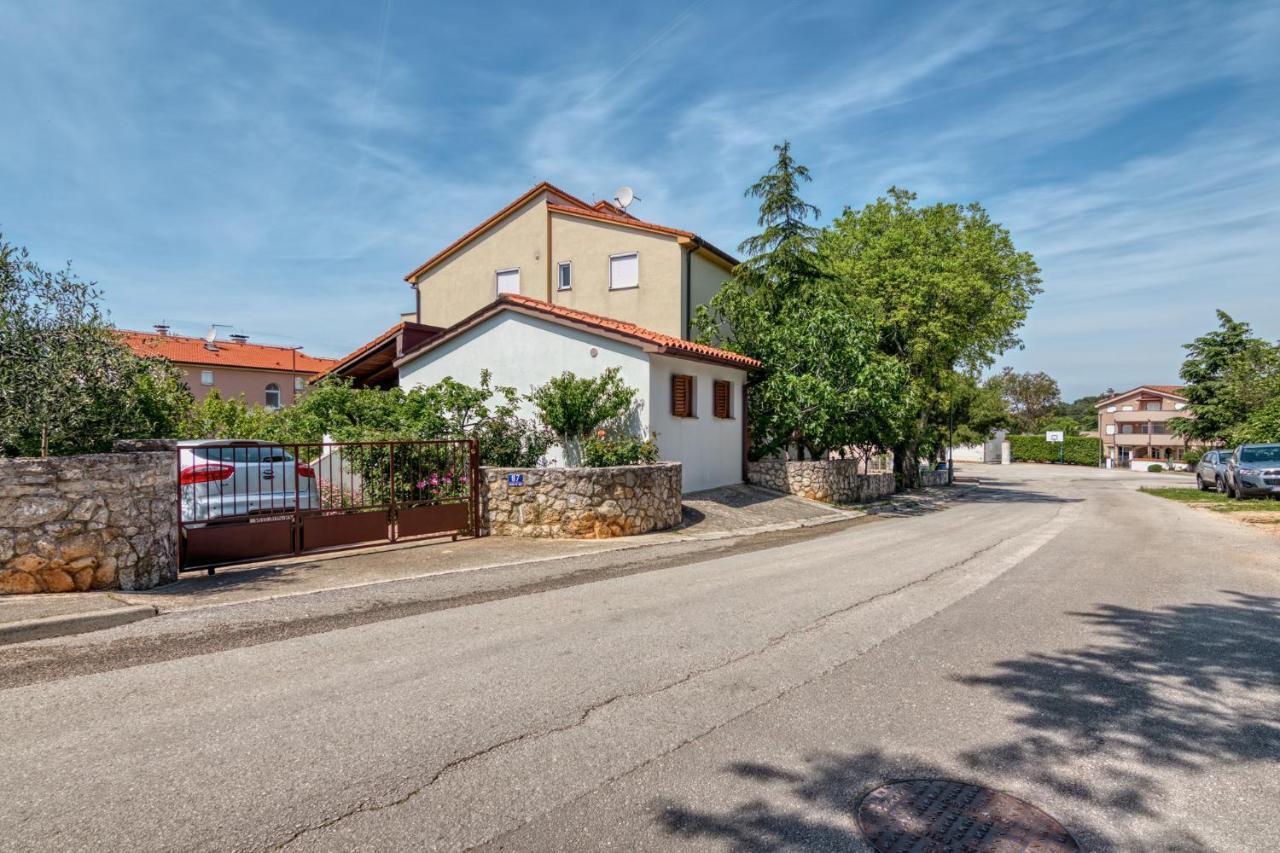 Apartmets Slavica 1644 Банджоле Экстерьер фото