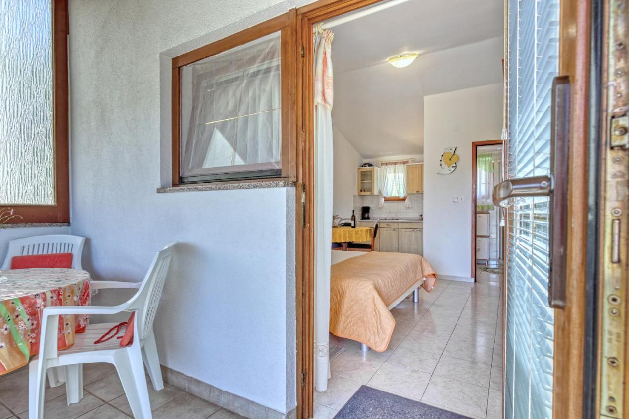Apartmets Slavica 1644 Банджоле Экстерьер фото